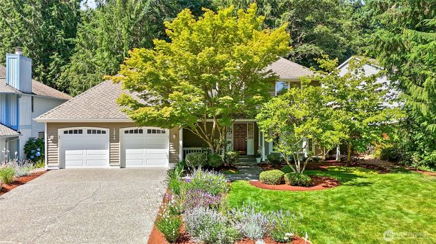 13849 175th Place NE Redmond, WA House Active - Photo 1 of 40. Opens carousel modal