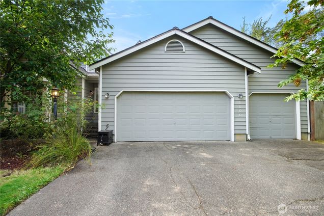 1600 24th Street Pl SE Puyallup, WA House Active - Photo 1 of 27. Opens carousel modal