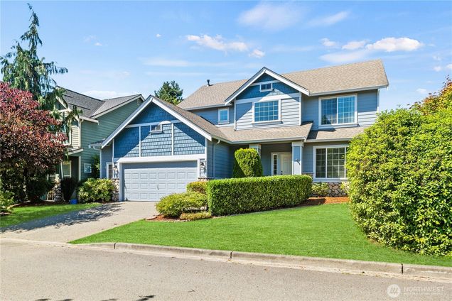 22642 SE 280th Place Maple Valley, WA House Active - Photo 1 of 40. Opens carousel modal