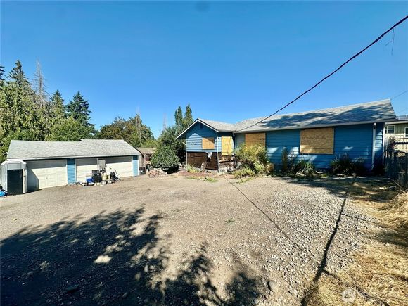 1920 E 36th Street Tacoma, WA House Active - Photo 1 of 21. Opens carousel modal
