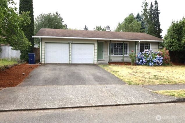 1818 35th Way SE
