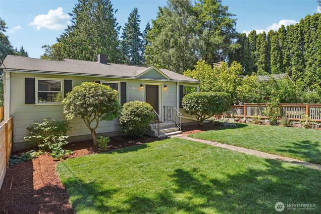 11737 38th Avenue NE Unit C