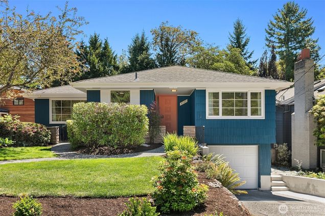 4727 NE 55th Street Seattle, WA House Active - Photo 1 of 26. Opens carousel modal