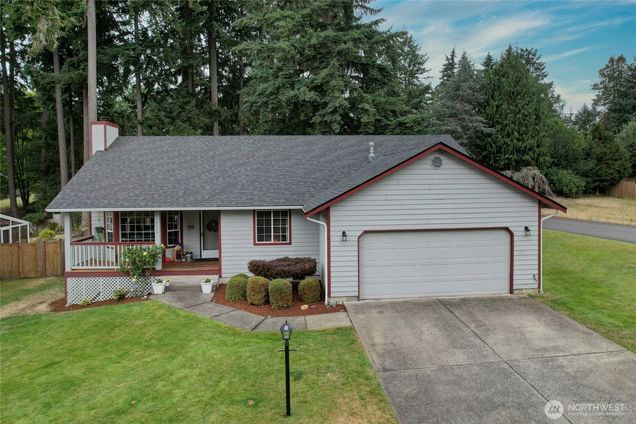 10902 88th Avenue SW Lakewood, WA House Active - Photo 1 of 29. Opens carousel modal