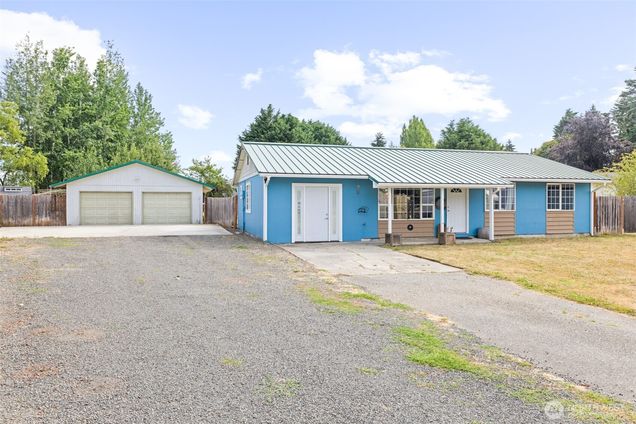 32 N Evergreen Place Sequim, WA House Active - Photo 1 of 40. Opens carousel modal