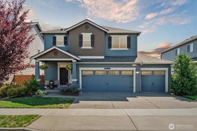 3010 Mahogany Street NE