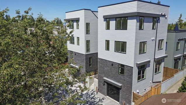 7739 15th Avenue NE Unit C