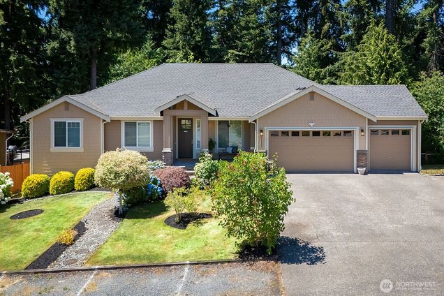 22824 35th Avenue W Brier, WA House Active - Photo 1 of 40. Opens carousel modal