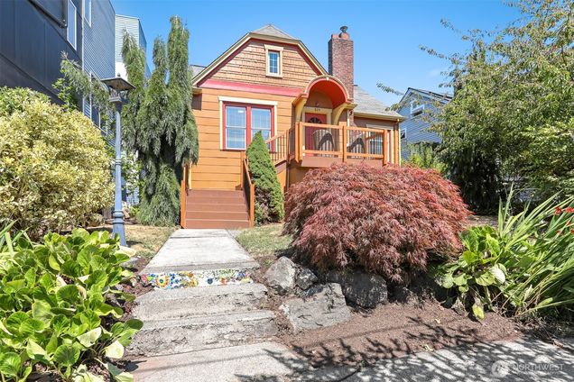 824 NW 56th St Seattle, WA House Active - Photo 1 of 40. Opens carousel modal