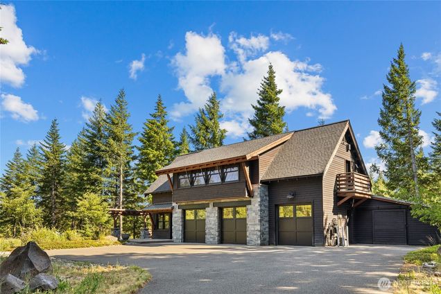 190 Orphan Nugget Lane Cle Elum, WA House Active - Photo 1 of 40. Opens carousel modal