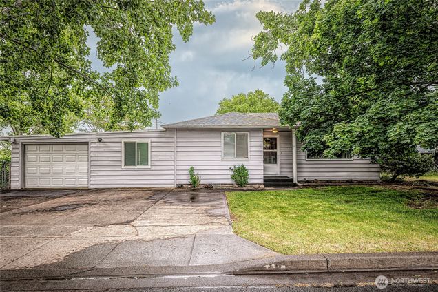 1116 Helen Street Milton-Freewater, OR House Active - Photo 1 of 25. Opens carousel modal