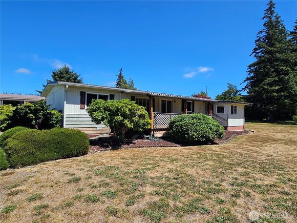1018 Monte Elma Road Unit #11 Elma, WA House Active - Photo 1 of 31. Opens carousel modal