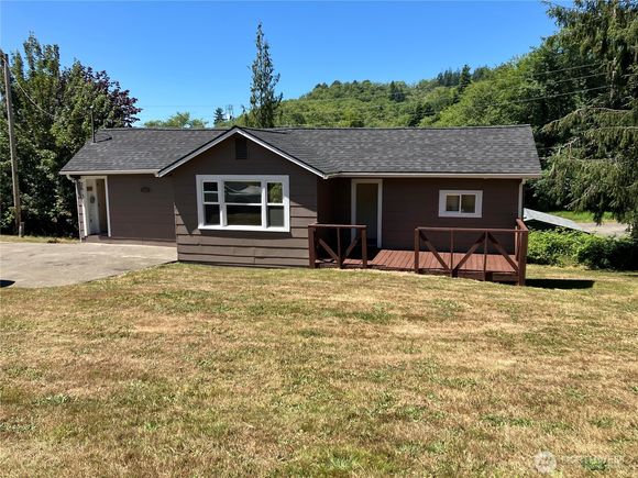 2613 Kaufman Street Aberdeen, WA House Active - Photo 1 of 15. Opens carousel modal