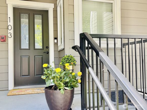 7322 Rainier Avenue S Unit 103