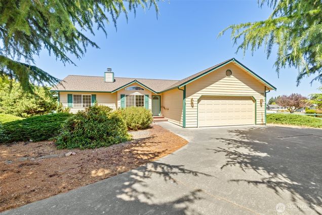 109 N Honeycomb Circle Sequim, WA House Active - Photo 1 of 24. Opens carousel modal