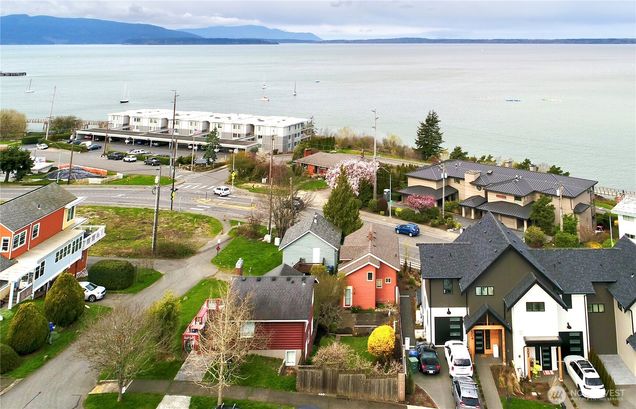 522 12th Street Bellingham, WA Multifamily Active - Photo 1 of 23. Opens carousel modal