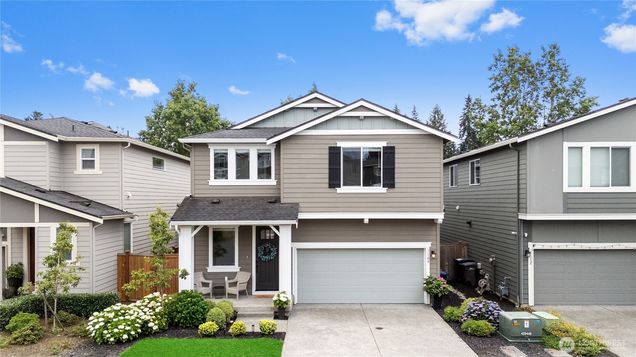 1108 133rd Place SW Everett, WA Condo Active - Photo 1 of 40. Opens carousel modal