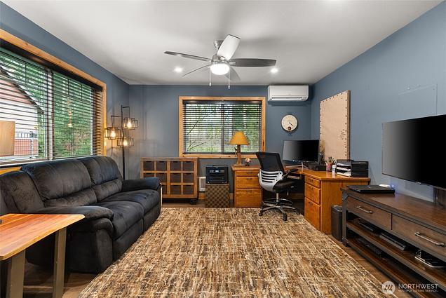 12511 Cole Point Dr, Anderson Island, WA 98303 | MLS# 2490392