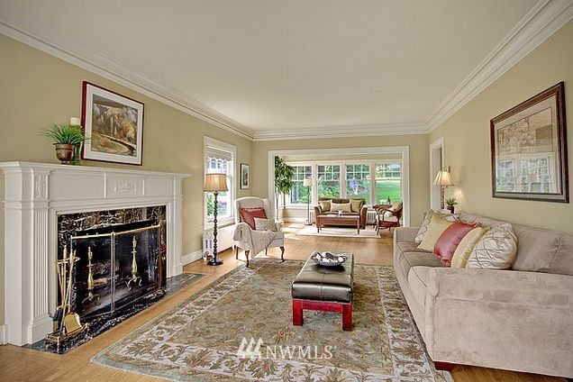 708 33rd Street - Photo 4 of 21