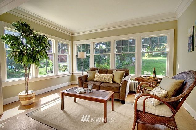 708 33rd Street - Photo 5 of 21