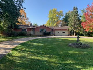 503 Leslie Avenue W