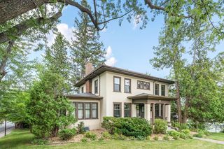 2532 E 4th Street