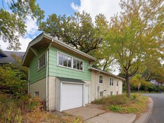 142 Arthur Place SE