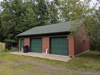 3042 Birchview Drive