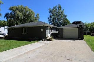 205 4th Street S