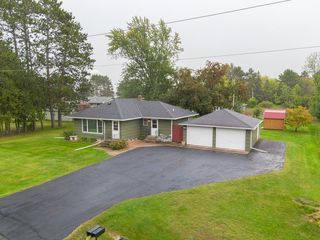 206 Main Street W