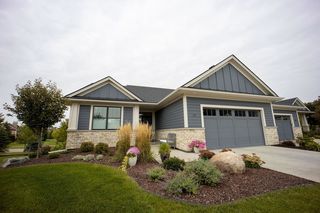 1023 Fox Hill Lane SW