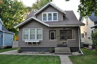 207 S 7th Street