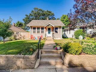 3334 Buchanan Street NE