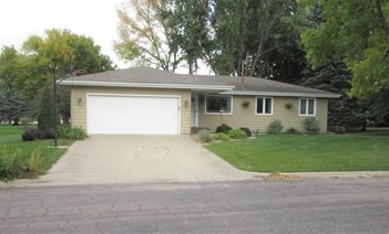 121 Windsor Court E