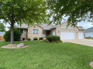 405 South Brook Circle
