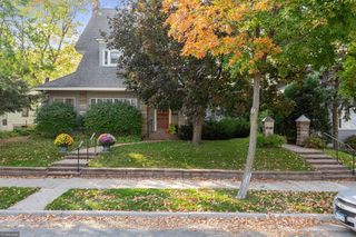 2212 Fremont Avenue S Unit 4