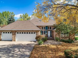 1321 W Royal Oaks Drive