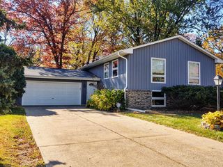 1681 Lamplight Drive