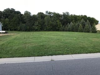 140 Greenview Lane