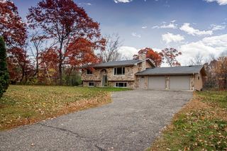 727 229th Lane NE