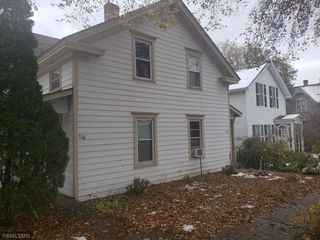 318 4th Street W