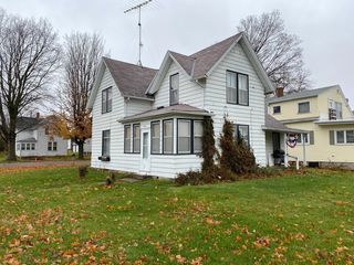 215 W Fillmore Avenue