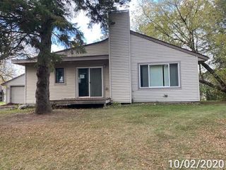 2011 Pine Street