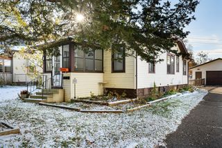 1992 Minnehaha Avenue E