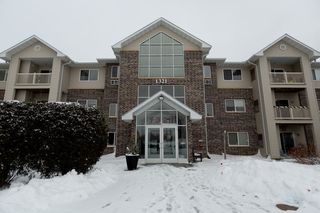 1321 Lake Drive West Unit 221