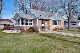 750 7th Street W