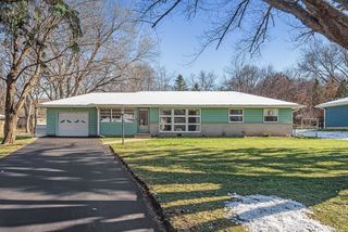 1475 Woodhill Road