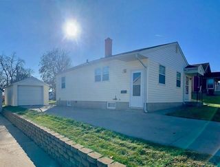 209 Reno Avenue N