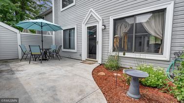 4233 Sylvia Lane N