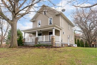 88 Moreland Avenue W